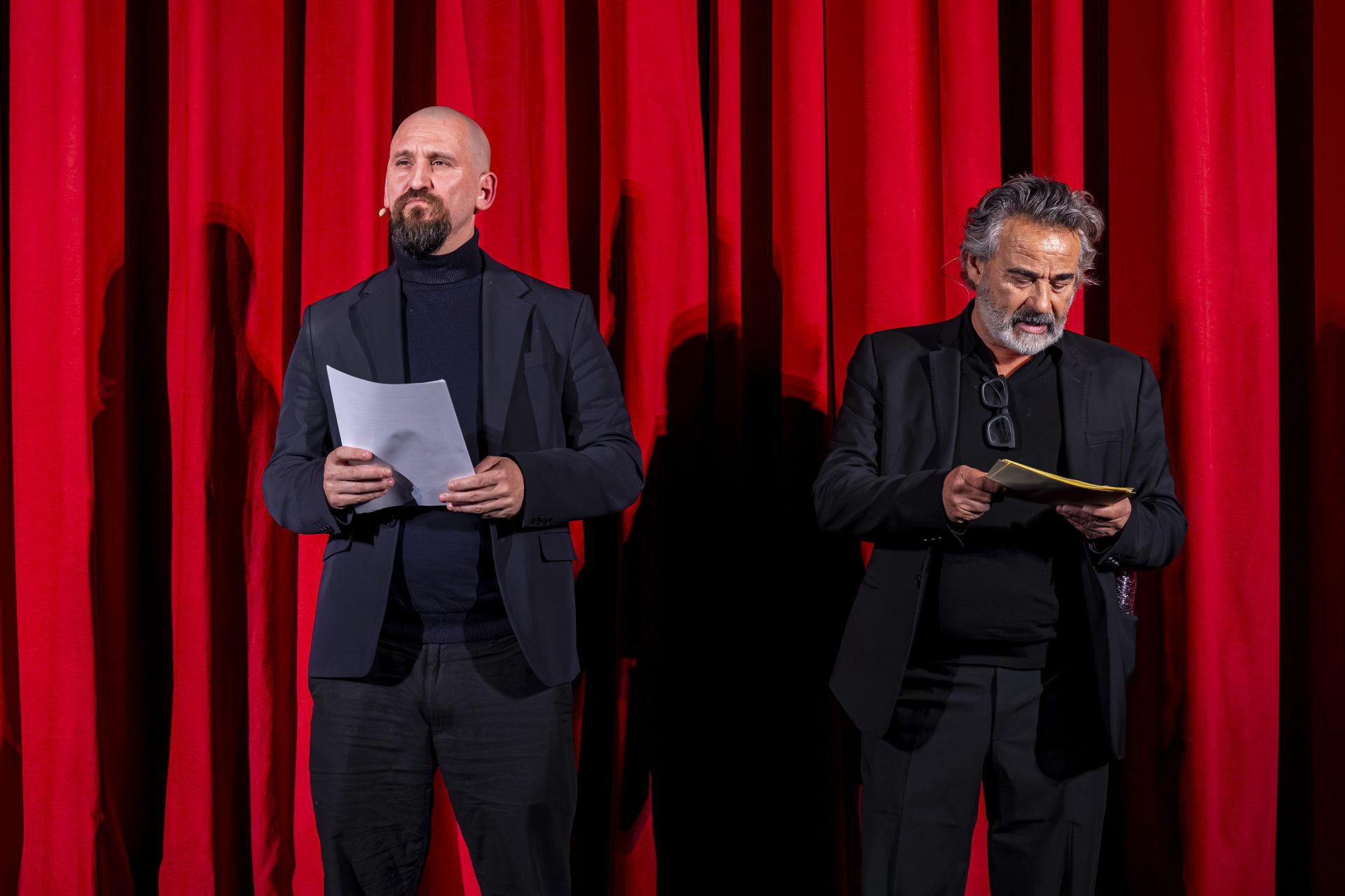 Eduard Fernández y Raúl Arévalo